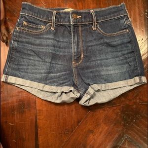 Hollister | denim high-rise short-short | 3; 26w